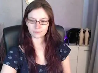 Emmatease94  live sex cam