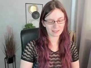 Emmatease94  live sex cam