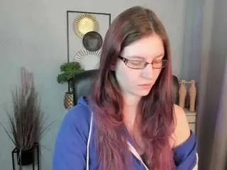 Emmatease94  live sex cam