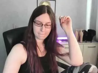 Emmatease94  live sex cam