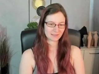 Emmatease94  live sex cam