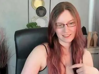 Emmatease94  live sex cam