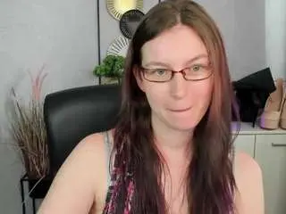 Emmatease94  live sex cam