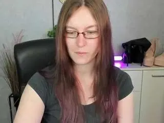 Emmatease94  live sex cam