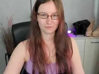 Emmatease94  live sex cam