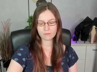 Emmatease94  live sex cam