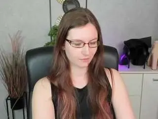 Emmatease94  live sex cam