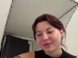 Lorrinecorral  live sex cam