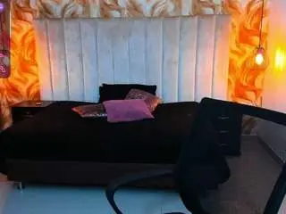 Michael-greyy  live sex cam