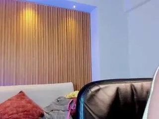 Paulinasweett  live sex cam