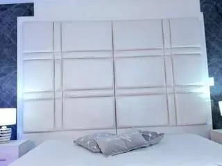 Paulinasweett  live sex cam