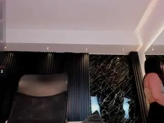 Paulinasweett  live sex cam