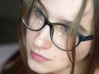 Rowenagossett  live sex cam
