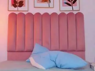 Yayisvega  live sex cam