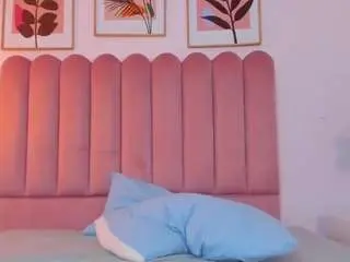 Yayisvega  live sex cam