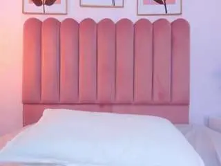 Yayisvega  live sex cam