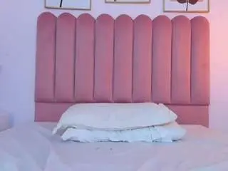 Yayisvega  live sex cam