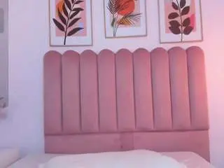 Yayisvega  live sex cam