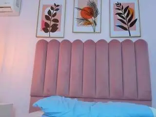 Yayisvega  live sex cam