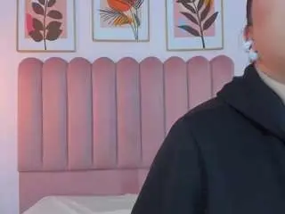Yayisvega  live sex cam