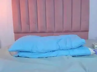 Yayisvega  live sex cam