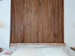 Yayisvega  live sex cam