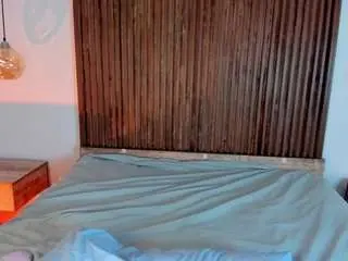 Yayisvega  live sex cam