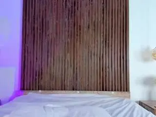 Yayisvega  live sex cam