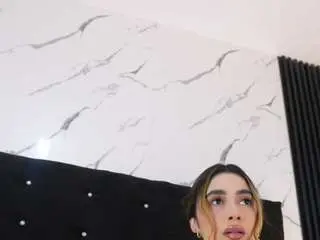 Annyy-rosse  live sex cam