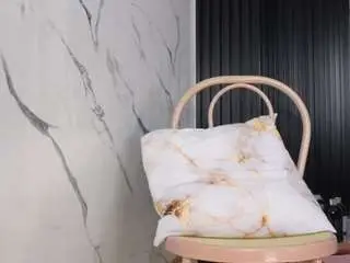 Annyy-rosse  live sex cam