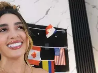 Annyy-rosse  live sex cam