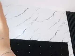 Annyy-rosse  live sex cam