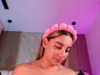 Celeste-moonxx  live sex cam