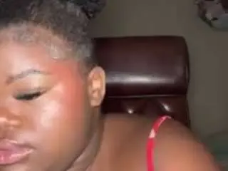 Courtinextdoor  live sex cam