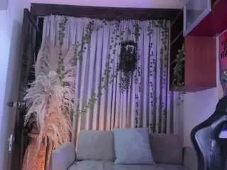 Julietakane  live sex cam
