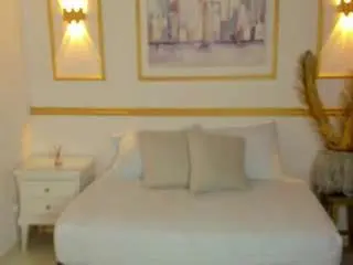 Nathaly-22  live sex cam