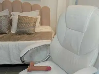 Amara-fox  live sex cam