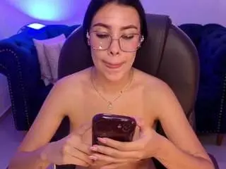 Amara-fox  live sex cam