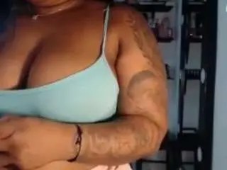 Bigassxxx1  live sex cam