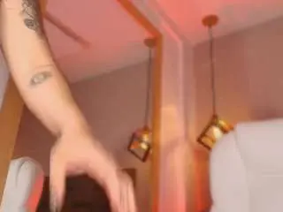 Iriskingsford  live sex cam