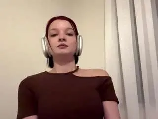 Malloryrozzell  live sex cam