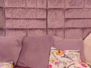 Mia-quinn  live sex cam