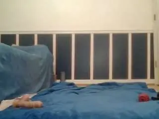 Playwitme2000  live sex cam