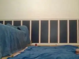 Playwitme2000  live sex cam
