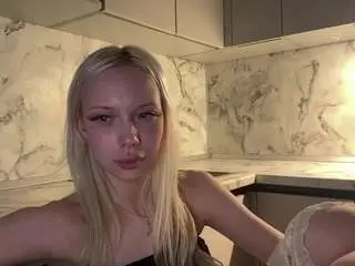 Roseliabasemore  live sex cam