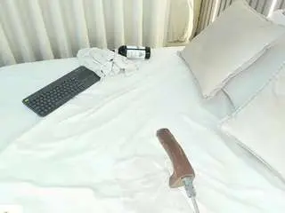 Angie-roses  live sex cam