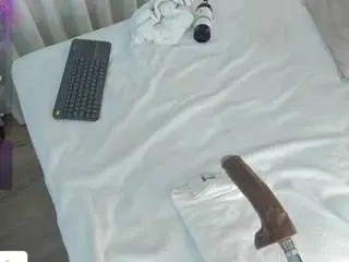 Angie-roses  live sex cam