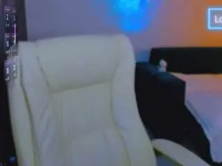 Red-dizzy  live sex cam