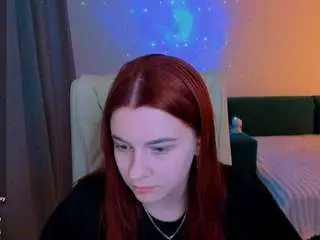 Red-dizzy  live sex cam