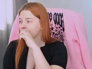 Red-dizzy  live sex cam